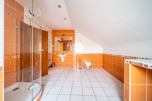 koupelna č. 2 [88/89]