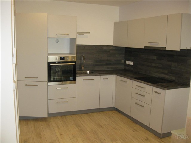 Kuchy?ská linka [23/25]