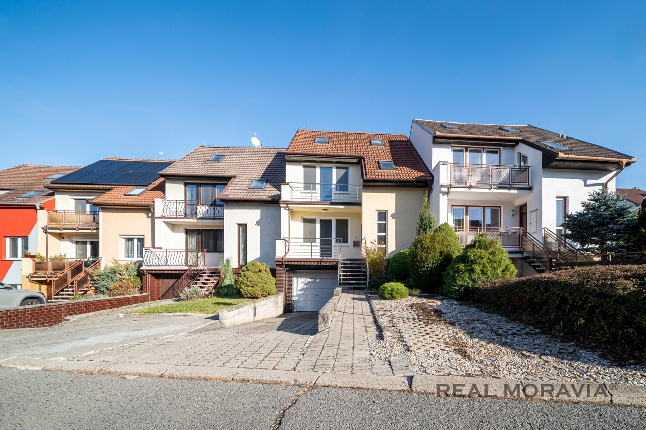 čelní pohled na dům [1/35]